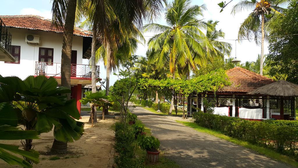 Ahsram Accommodations Passikudah Ngoại thất bức ảnh